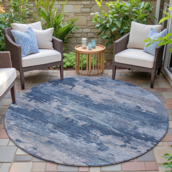 HomeRoots 5' Navy Blue and Ivory Abstract Area Rug - Durable, Washable Design for Indoor and Outdoor Spaces 8' Round 630929