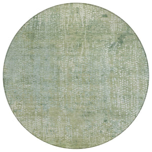 HomeRoots 5' Green and Ivory Abstract Area Rug - Stylish Washable Indoor/Outdoor Rug for High-Traffic Spaces 8' Round 631067
