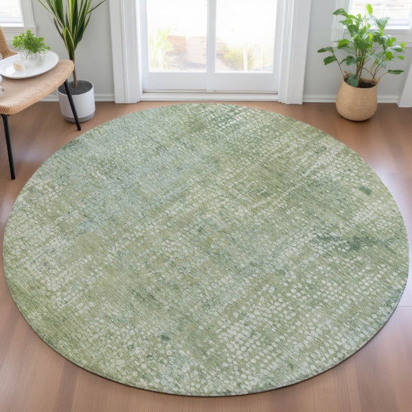 HomeRoots 5' Green and Ivory Abstract Area Rug - Stylish Washable Indoor/Outdoor Rug for High-Traffic Spaces 8' Round 631067
