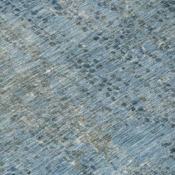 HomeRoots 5' Blue and Ivory Abstract Area Rug - Stylish, Washable Design Perfect for Indoor and Outdoor Spaces 5' X 8' 631090