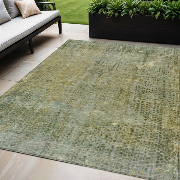 HomeRoots 5' Green and Ivory Abstract Washable Area Rug - Versatile Indoor/Outdoor Design for Modern Spaces 5' X 8' 631096
