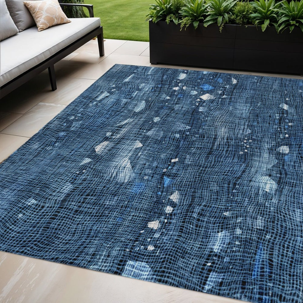HomeRoots 5' Blue and Ivory Abstract Area Rug – Washable and Durable for Indoor and Outdoor Living Spaces 5' X 8' 631162