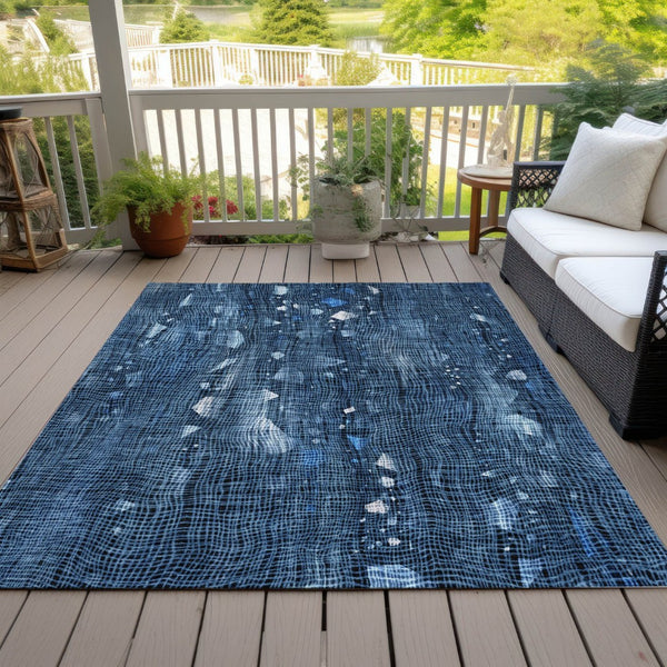 HomeRoots 5' Blue and Ivory Abstract Area Rug – Washable and Durable for Indoor and Outdoor Living Spaces 5' X 8' 631162