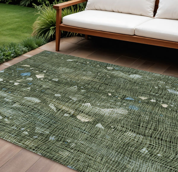 HomeRoots 5' Modern Fern Green and Beige Abstract Washable Area Rug for Indoor and Outdoor Spaces 8' X 10' 631176