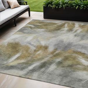 HomeRoots 5' Modern Pewter and Silver Abstract Washable Area Rug for Stylish Indoor and Outdoor Spaces 5' X 8' 631348