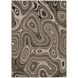 HomeRoots 5' Beige and Charcoal Geometric Washable Area Rug for Indoor and Outdoor High-Traffic Use 5' X 8' 631366