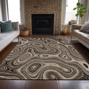 HomeRoots 5' Beige and Charcoal Geometric Washable Area Rug for Indoor and Outdoor High-Traffic Use 8' X 10' 631368