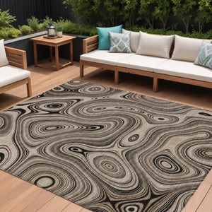 HomeRoots 5' Beige and Charcoal Geometric Washable Area Rug for Indoor and Outdoor High-Traffic Use 9' X 12' 631369