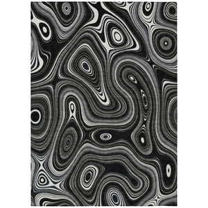HomeRoots 5' Modern Black and Ivory Geometric Washable Area Rug for Indoor and Outdoor High-Traffic Spaces 5' X 8' 631372