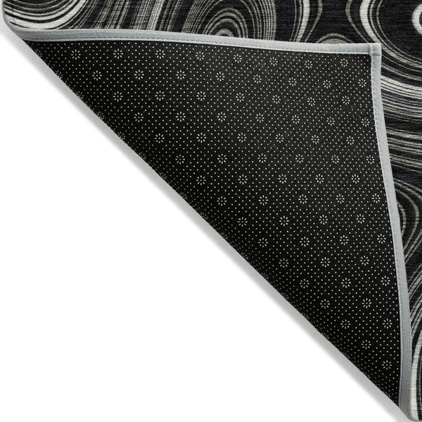 HomeRoots 5' Modern Black and Ivory Geometric Washable Area Rug for Indoor and Outdoor High-Traffic Spaces 8' Round 631373