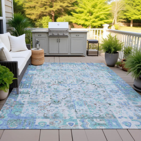 HomeRoots 5' Blue and Silver Patchwork Area Rug - Washable, Stain-Resistant Design for Indoor and Outdoor Use 5' X 8' 631420