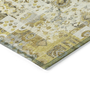 HomeRoots 5' Elegant Gold and Ivory Patchwork Washable Area Rug for Indoor and Outdoor Spaces, Easy Care 8' Round 631427