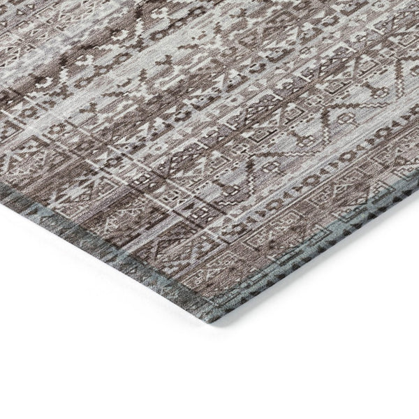 HomeRoots 5' Brown and Beige Striped Washable Area Rug for Indoor and Outdoor Use - Durable and Stylish Décor 8' Round 631481