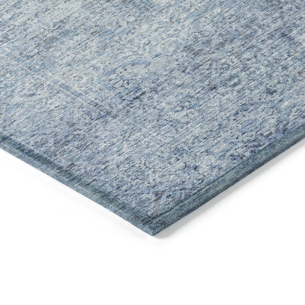 HomeRoots 5' Blue and Ivory Abstract Area Rug – Stylish, Washable, Durable, Perfect for Indoor and Outdoor Spaces 8' Round 631589