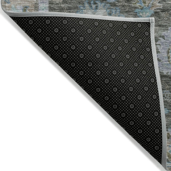 HomeRoots 5' Timeless Floral Area Rug in Fern Green & Denim Blue - Washable & Durable for Indoor/Outdoor Use 8' Round 631625