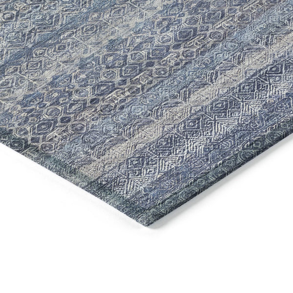 HomeRoots 5' Stylish Blue and Sky Blue Striped Washable Area Rug for Indoor and Outdoor High-Traffic Spaces 8' Round 631667