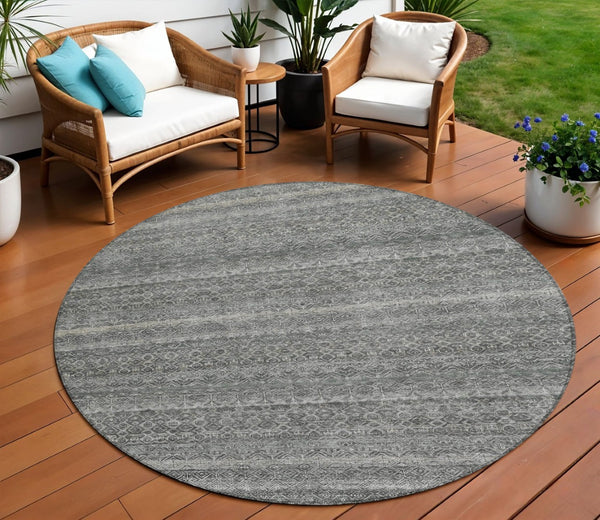 HomeRoots 5' Stylish Pewter and Gray Striped Washable Area Rug for Indoor and Outdoor Spaces - Durable Design 8' Round 631691