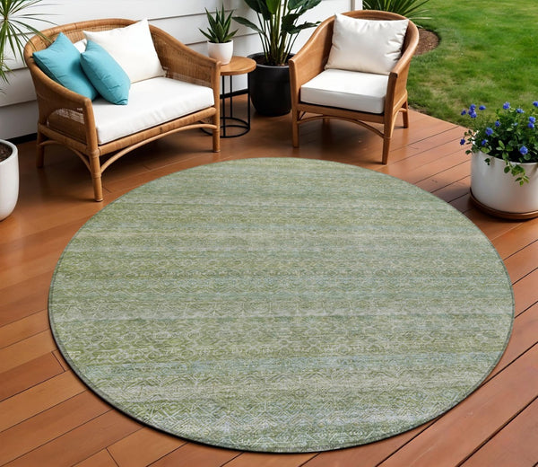 HomeRoots 5' Sage and Ivory Striped Area Rug - Coastal Charm for Indoor and Outdoor Spaces, Machine Washable 8' Round 631697