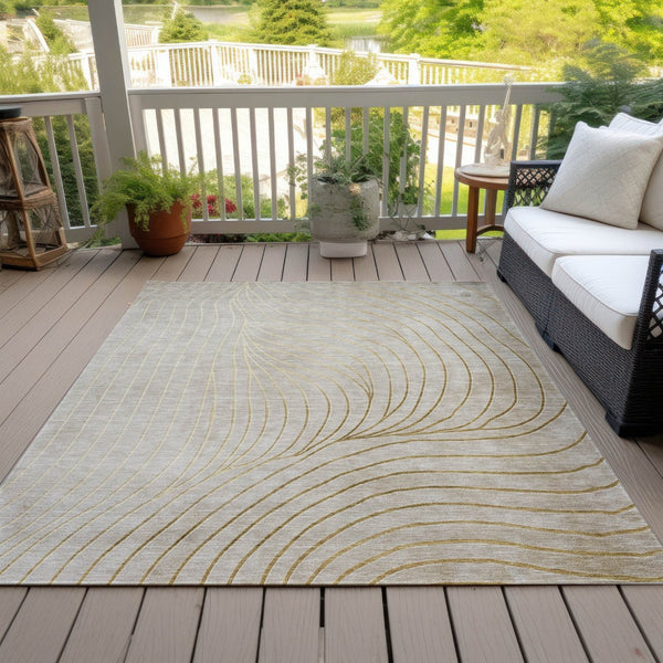 HomeRoots 5' Modern Beige and Silver Abstract Area Rug - Durable, Washable Design for Indoor and Outdoor Use 5' X 8' 631744