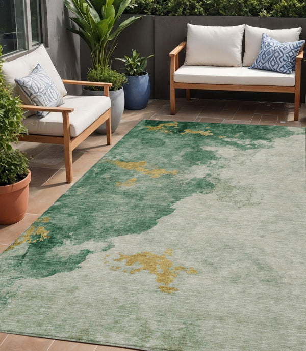 HomeRoots 5' Vibrant Emerald and Gold Abstract Indoor Outdoor Rug - Durable, Washable, Stylish Design for Any Space 5' X 8' 631804