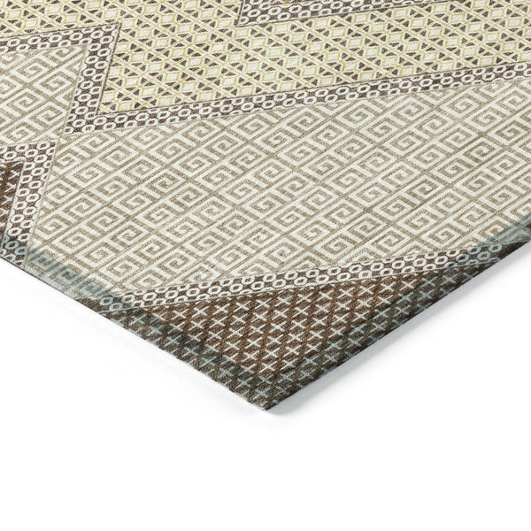 HomeRoots 5' Stylish Brown-Copper & Fern Green Geometric Washable Area Rug for Indoor & Outdoor Spaces 8' Round 631899