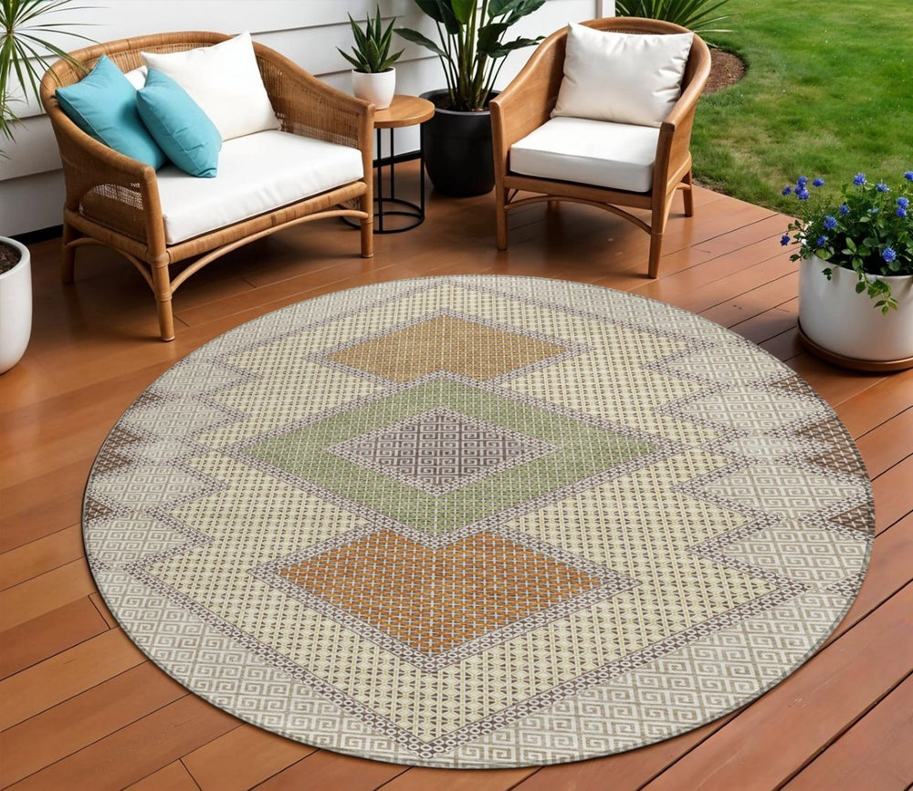 HomeRoots 5' Stylish Brown-Copper & Fern Green Geometric Washable Area Rug for Indoor & Outdoor Spaces 8' Round 631899