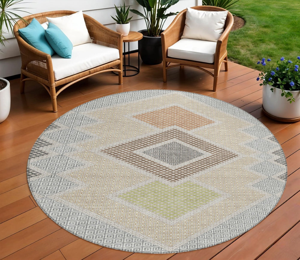 HomeRoots 5' Modern Geometric Washable Area Rug in Pewter, Copper, and Silver – Durable Indoor/Outdoor Style 8' Round 631923