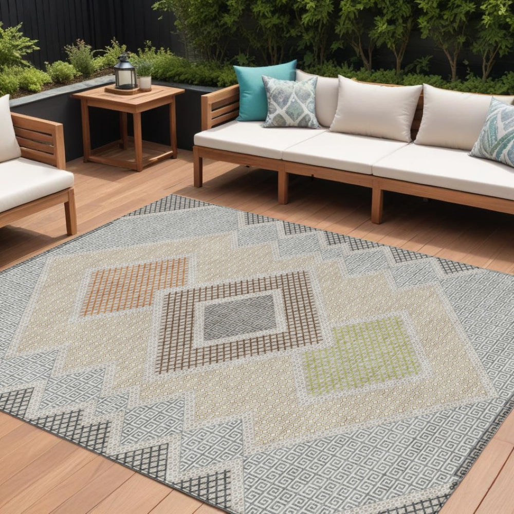 HomeRoots 8' X 10' Stylish Geometric Washable Rug in Pewter, Copper & Silver – Perfect for Indoor & Outdoor Use! 631924