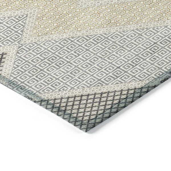 HomeRoots 8' X 10' Stylish Geometric Washable Rug in Pewter, Copper & Silver – Perfect for Indoor & Outdoor Use! 631924