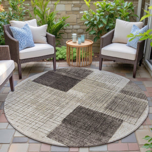 HomeRoots 5' Brown and Taupe Geometric Area Rug - Stylish, Durable, and Washable for Indoor and Outdoor Use 8' Round 631929