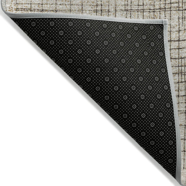 HomeRoots 5' Brown and Taupe Geometric Area Rug - Stylish, Durable, and Washable for Indoor and Outdoor Use 8' Round 631929