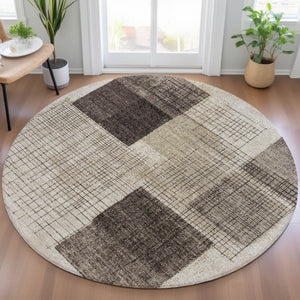 HomeRoots 5' Brown and Taupe Geometric Area Rug - Stylish, Durable, and Washable for Indoor and Outdoor Use 8' Round 631929