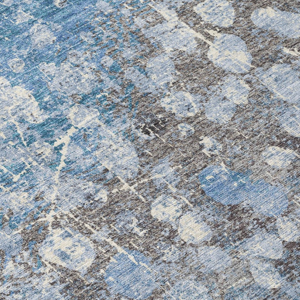 HomeRoots 5' Blue and Gray Abstract Area Rug - Durable, Washable, Modern Design for Indoor and Outdoor Use 5' X 8' 631946