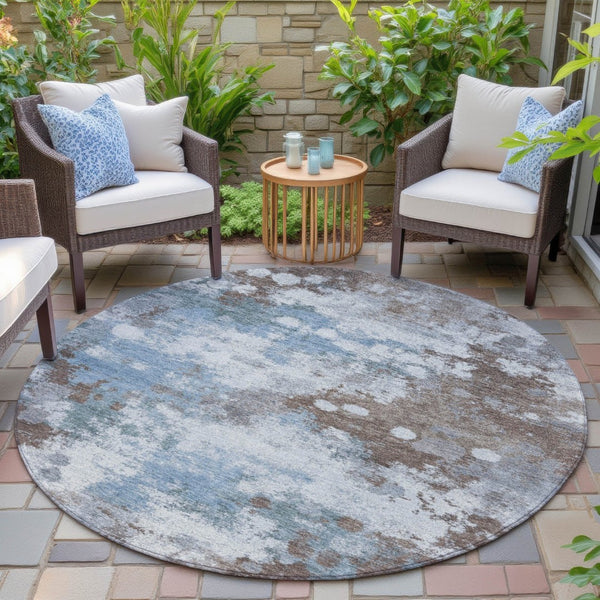 HomeRoots 5' Contemporary Abstract Brown and Sky Blue Washable Area Rug for Indoor and Outdoor Spaces 8' Round 631965