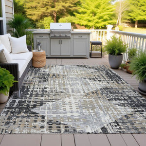 HomeRoots 5' Black and Ivory Geometric Indoor/Outdoor Area Rug – Stylish, Washable, Durable for All Spaces 5' X 8' 631988