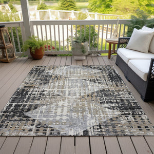 HomeRoots 5' Black and Ivory Geometric Indoor/Outdoor Area Rug – Stylish, Washable, Durable for All Spaces 5' X 8' 631988