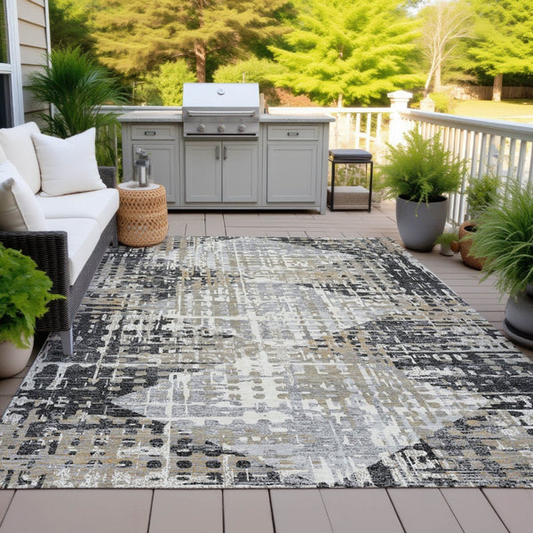 HomeRoots 5' Black and Ivory Geometric Indoor/Outdoor Area Rug – Stylish, Washable, Durable for All Spaces 8' X 10' 631990