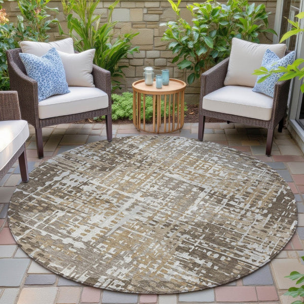 HomeRoots 5' Brown and Ivory Geometric Washable Area Rug - Durable, Stylish, Indoor/Outdoor Versatility 8' Round 631995
