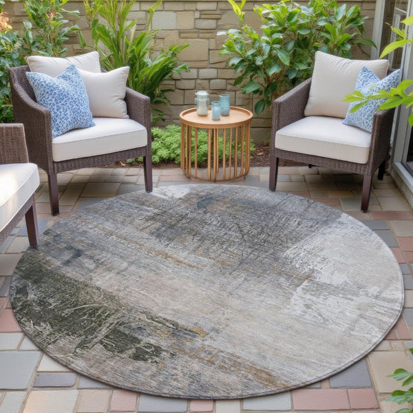 HomeRoots 5' Abstract Beige and Gray Area Rug - Stylish, Washable Indoor/Outdoor Design for High-Traffic Areas 8' Round 632025