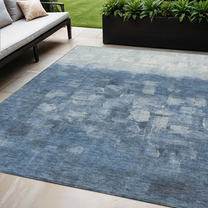 HomeRoots 5' Navy Blue and Silver Abstract Area Rug - Durable, Machine-Washable, Stylish for Indoors & Outdoors 632078