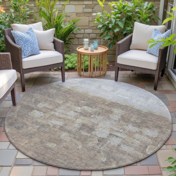HomeRoots 8' Taupe and Silver Round Abstract Rug - Stylish, Washable, Durable Indoor/Outdoor Area Essential 632103