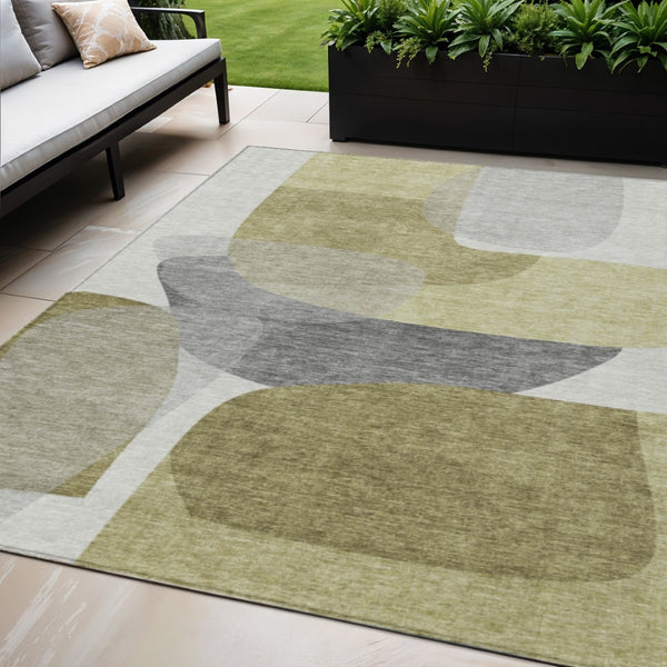 HomeRoots 5' Contemporary Fern Green and Gray Abstract Area Rug - Durable, Washable for Indoor & Outdoor Use 5' X 8' 632156