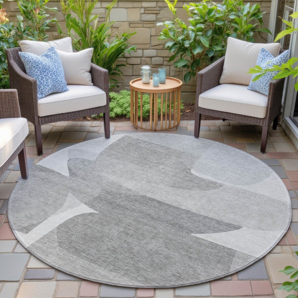 HomeRoots 5' Linen and Gray Abstract Area Rug - Stylish, Durable, Washable Design for Indoor and Outdoor Use 8' Round 632163