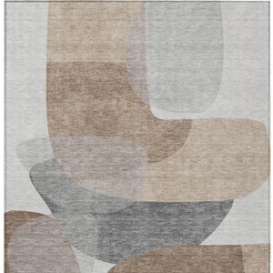 HomeRoots 5' Durable Brown and Gray Abstract Area Rug - Modern, Washable, Indoor/Outdoor, Stain Resistant Design 5' X 8' 632168