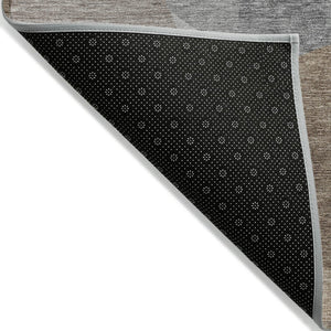 HomeRoots 5' Durable Brown and Gray Abstract Area Rug - Modern, Washable, Indoor/Outdoor, Stain Resistant Design 8' Round 632169