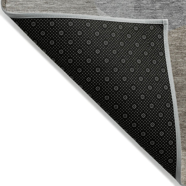 HomeRoots 5' Abstract Taupe and Gray Area Rug - Machine Washable, Durable, Indoor-Outdoor Versatility for Any Space 8' Round 632193