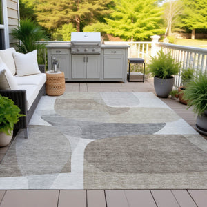 HomeRoots 5' Abstract Taupe and Gray Area Rug - Machine Washable, Durable, Indoor-Outdoor Versatility for Any Space 8' X 10' 632194