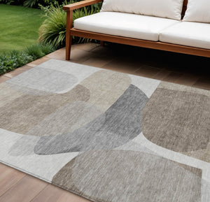 HomeRoots 5' Abstract Taupe and Gray Area Rug - Machine Washable, Durable, Indoor-Outdoor Versatility for Any Space 10' X 14' 632196