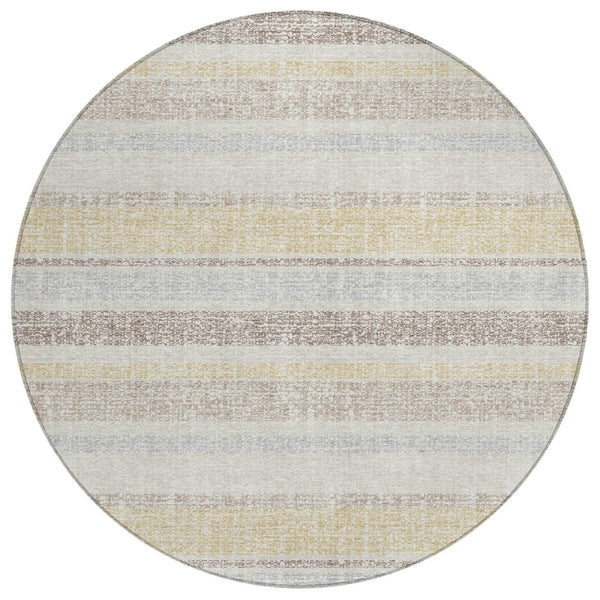 HomeRoots 5' Striped Ivory and Beige Area Rug - Stylish, Durable Indoor/Outdoor Rug for Versatile Décor Solutions 8' Round 632223