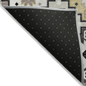 HomeRoots 5' Southwestern Geometric Area Rug - Washable Indoor Outdoor Design for Stylish, High-Traffic Spaces 8' Round 632253